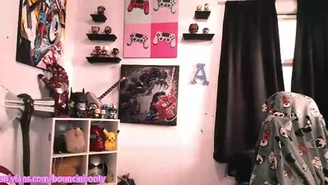 Snapshot of bouncinbooty chatting on May 23, 2026, 4:44 pm Pumpkin Butt online show from May 23, 2026, 4:44 pm