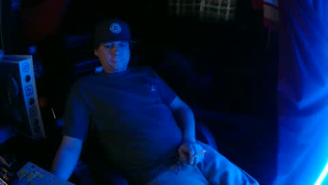 Bowerboi1217 online show from December 3, 2025, 6:06 pm