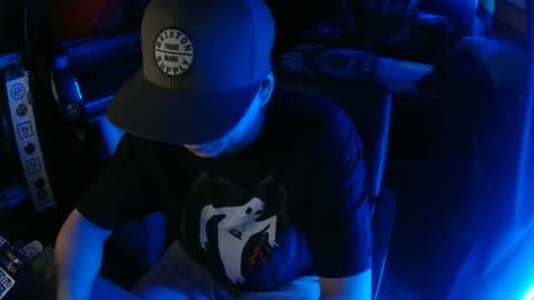 Bowerboi1217 online show from April 11, 2026, 5:56 am