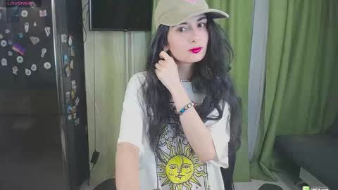 Helen  online show from February 18, 2025, 3:10 pm