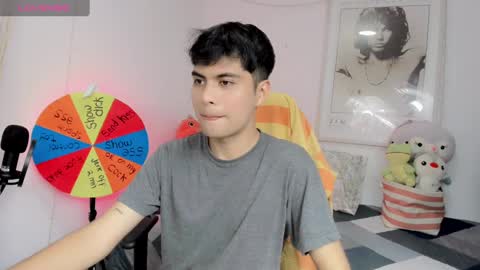 Aaron online show from January 2, 2025, 6:56 pm