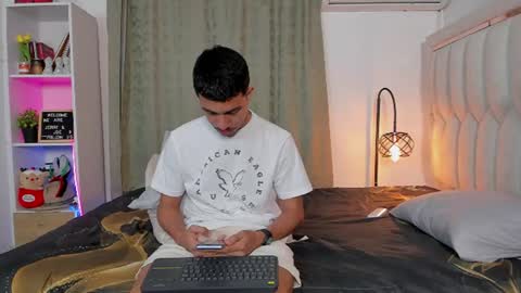Snapshot of boy_jerry chatting on July 6, 2026, 10:12 am boy_jerry online show from July 6, 2026, 10:12 am