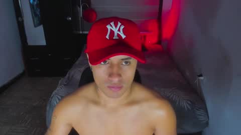 Snapshot of boy_nauthy chatting on January 10, 2025, 5:05 am boy_nauthy online show from January 10, 2025, 5:05 am