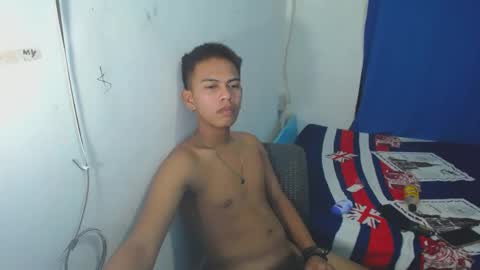 boyax16 online show from December 22, 2024, 7:10 pm