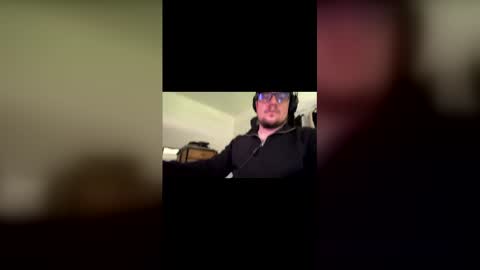 Snapshot of boycartii chatting on April 25, 2026, 11:35 am boycartii online show from April 25, 2026, 11:35 am