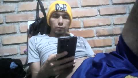 Boy online show from January 10, 2025, 5:02 pm