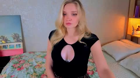 Snapshot of boysloveblondee chatting on February 26, 2026, 12:59 pm BoysLoveBlondee online show from February 26, 2026, 12:59 pm