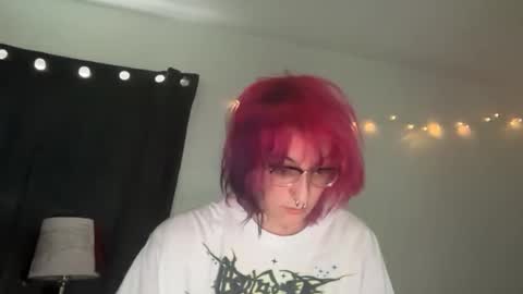 boywithbug online show from April 4, 2026, 7:22 pm