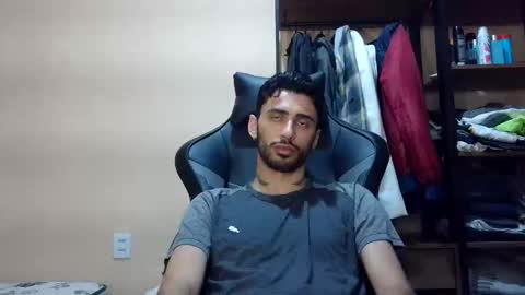 boyzinm2 online show from March 13, 2026, 4:19 am