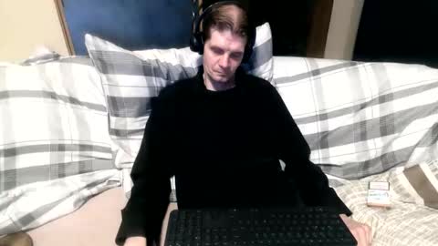 bponie1 online show from November 1, 2025, 1:07 am