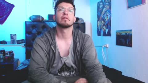 brad hot boy online show from December 18, 2024, 3:15 am