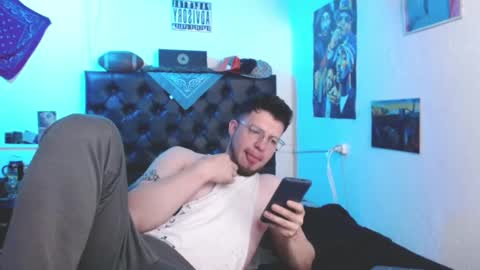 brad hot boy online show from January 21, 2025, 6:12 pm