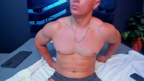 Snapshot of brad_summer chatting on January 15, 2025, 8:48 pm brad summer online show from January 15, 2025, 8:48 pm