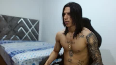 Snapshot of brad_wesley__ chatting on November 28, 2025, 7:49 pm Brad online show from November 28, 2025, 7:49 pm