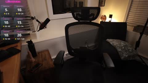 Snapshot of bradbronton chatting on December 20, 2024, 5:14 am BradBronton online show from December 20, 2024, 5:14 am