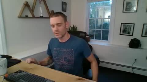 Snapshot of bradbronton chatting on October 24, 2025, 11:28 am BradBronton online show from October 24, 2025, 11:28 am