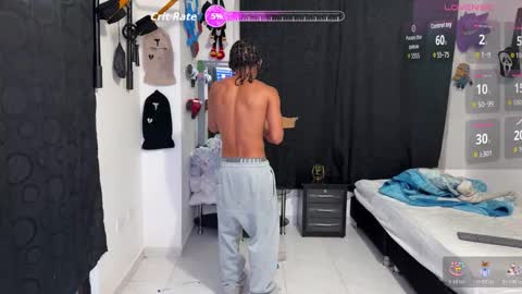 Snapshot of bradley_strong_ chatting on November 12, 2025, 10:20 pm Bradley Strong online show from November 12, 2025, 10:20 pm