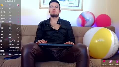 Bradley Colton Independ Model online show from January 22, 2025, 1:21 pm