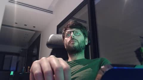 brads online show from October 1, 2025, 9:54 pm