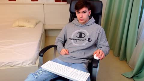 Snapshot of bradyflint chatting on March 3, 2026, 5:35 am BradyFlint online show from March 3, 2026, 5:35 am