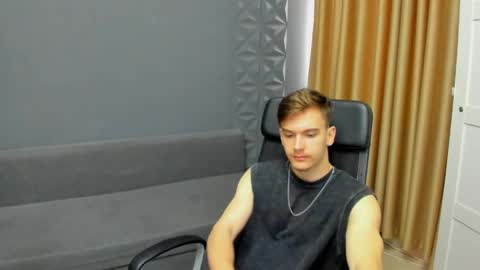 Snapshot of bradyflint chatting on April 15, 2026, 4:19 am BradyFlint online show from April 15, 2026, 4:19 am