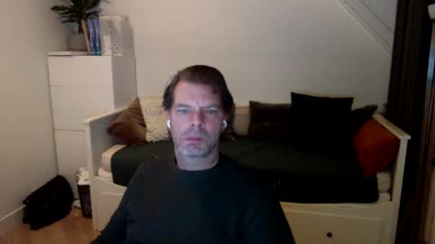 Snapshot of bram1944972145 chatting on December 11, 2024, 7:20 am Bram online show from December 11, 2024, 7:20 am