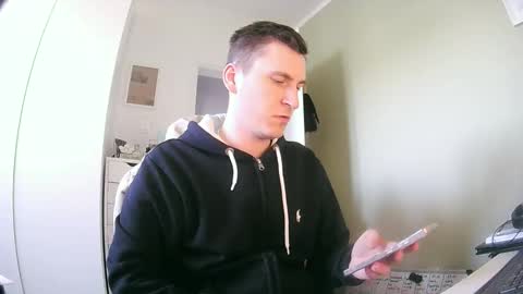 brandinator__cb online show from April 23, 2026, 11:31 am