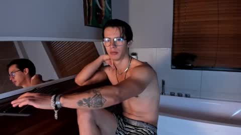 Snapshot of brandon_starkk chatting on November 12, 2025, 12:05 pm brandon_starkk online show from November 12, 2025, 12:05 pm