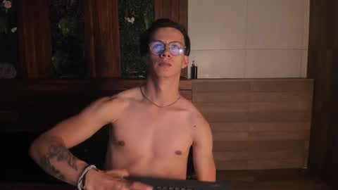 Snapshot of brandon_starkk chatting on December 2, 2025, 11:48 am brandon_starkk online show from December 2, 2025, 11:48 am