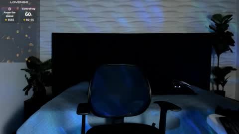 Snapshot of brandon_starkk chatting on February 13, 2026, 12:01 pm brandon_starkk online show from February 13, 2026, 12:01 pm