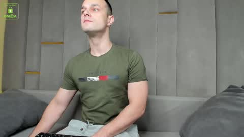 Snapshot of brandonnorriss chatting on November 4, 2025, 4:33 am BRANDON online show from November 4, 2025, 4:33 am