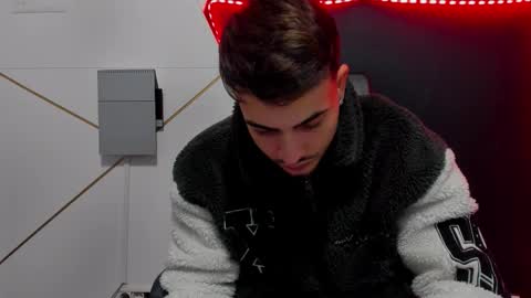 Snapshot of brandontatex chatting on February 6, 2026, 6:51 am BrandonTateX online show from February 6, 2026, 6:51 am