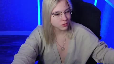 Belle  online show from January 12, 2025, 2:24 am