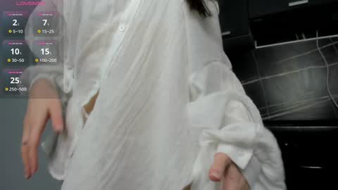 iveta online show from December 18, 2024, 5:10 pm