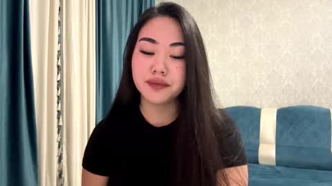 Snapshot of brandysveum chatting on October 19, 2025, 3:01 pm Aypril   online show from October 19, 2025, 3:01 pm