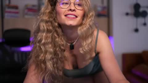 Alex online show from June 6, 2026, 3:55 am