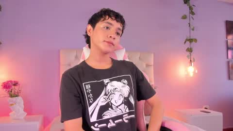 Snapshot of brann_tadzio chatting on January 13, 2025, 1:06 pm online show from January 13, 2025, 1:06 pm