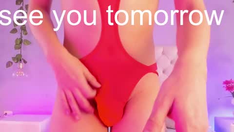 Snapshot of brann_tadzio chatting on March 1, 2025, 6:54 pm online show from March 1, 2025, 6:54 pm
