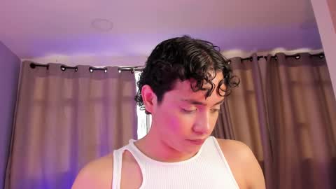 Snapshot of brann_tadzio chatting on March 3, 2025, 3:31 pm online show from March 3, 2025, 3:31 pm