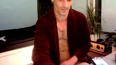Bratdownunder online show from September 13, 2025, 2:44 am