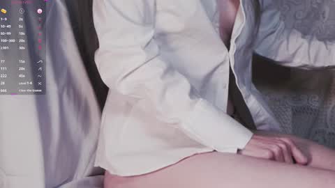 Snapshot of brattymuse chatting on November 2, 2025, 6:05 am Evelyn .  online show from November 2, 2025, 6:05 am