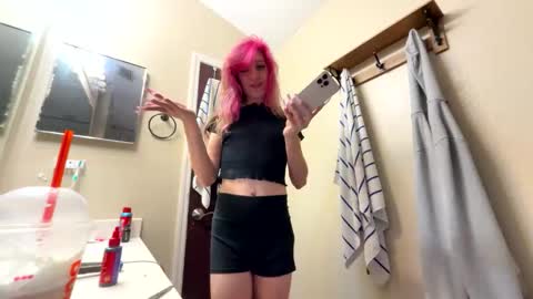 Snapshot of bray19509 chatting on December 19, 2025, 5:53 pm bray19509 online show from December 19, 2025, 5:53 pm