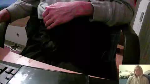 bremer64 online show from October 19, 2025, 10:27 am