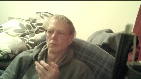 Snapshot of bremer64 chatting on April 5, 2026, 7:11 pm bremer64 online show from April 5, 2026, 7:11 pm