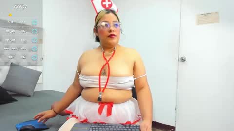 Snapshot of brenda_maz chatting on November 22, 2025, 11:42 am Brenda online show from November 22, 2025, 11:42 am