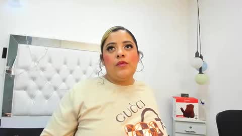 Snapshot of brenda_maz chatting on November 23, 2025, 12:05 pm Brenda online show from November 23, 2025, 12:05 pm