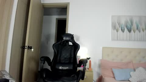 Brenda online show from April 11, 2026, 11:31 pm