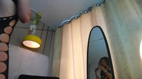 Snapshot of brendaliive chatting on October 18, 2025, 6:19 pm brendaliive online show from October 18, 2025, 6:19 pm