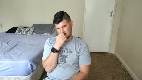 ask me lol online show from January 10, 2025, 10:06 am