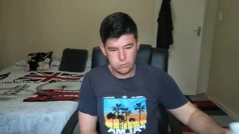 ask me lol online show from October 20, 2025, 4:46 am